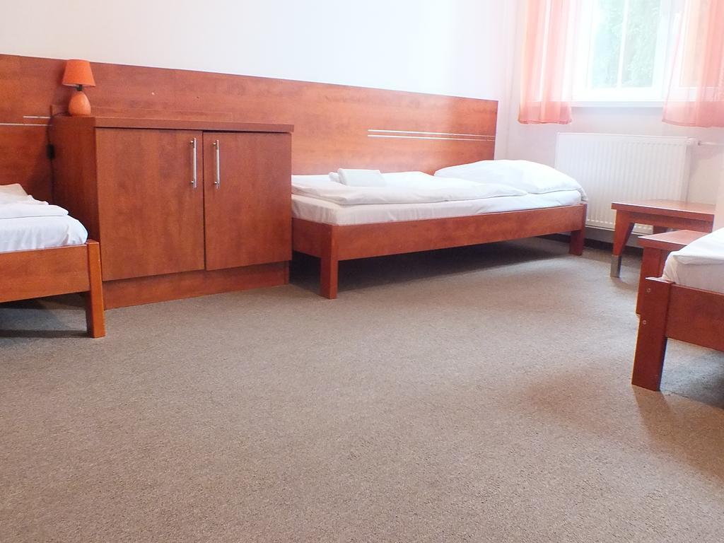Hotel Skalka Rajecke Teplice Luaran gambar