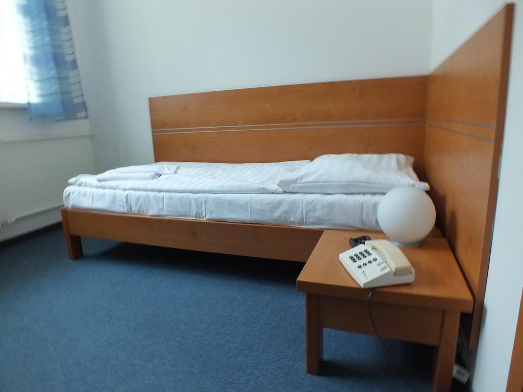 Hotel Skalka Rajecke Teplice Luaran gambar