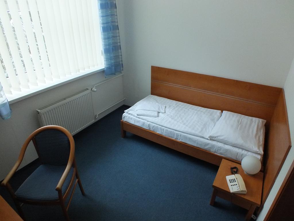 Hotel Skalka Rajecke Teplice Luaran gambar